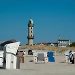 ゲストハウス Birnbom Warnemuende 3*