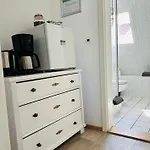 Birnbom Warnemuende 3* ロストック