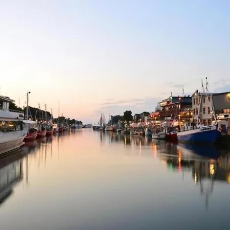 Birnbom Warnemuende Гостевой дом Росток