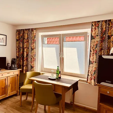 Гостевой дом Birnbom Warnemuende 3*