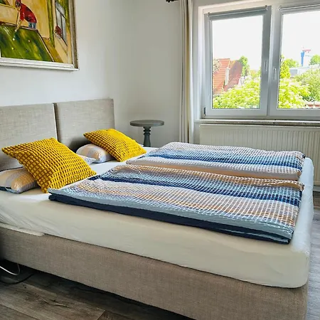 Birnbom Warnemuende 3*