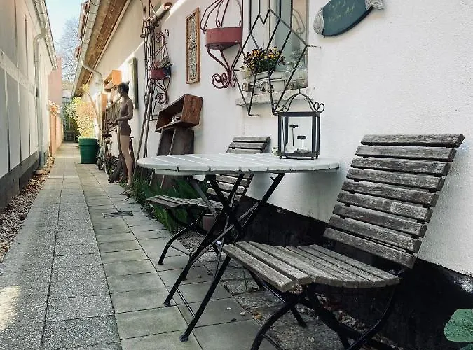 Birnbom Warnemuende ゲストハウス