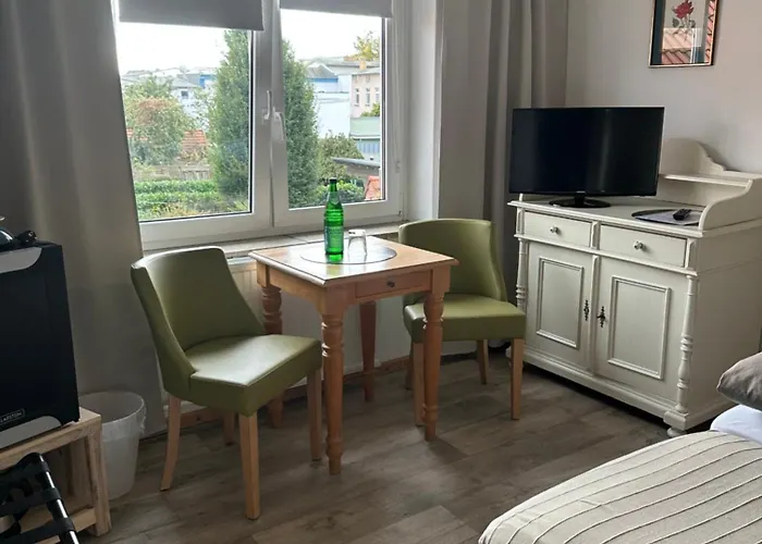 Birnbom Warnemuende ゲストハウス